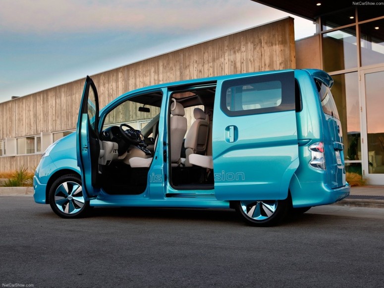 Nissan запустит электрофургон NV200 в 2014 году