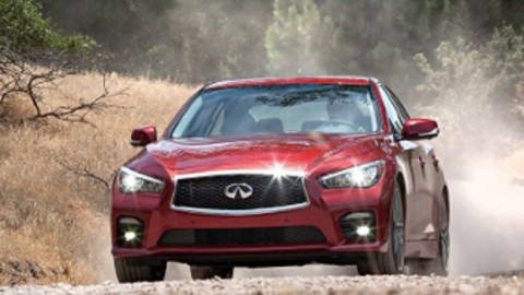 Infiniti отзовет 23 седана Q50