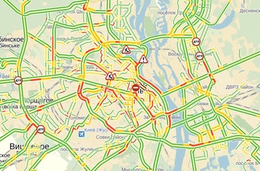 В Киеве утром – пробки на семь баллов