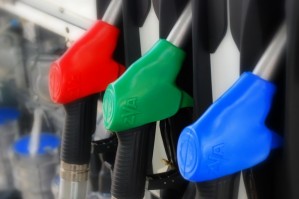 Продажи бензина на АЗС Украины продолжают падать