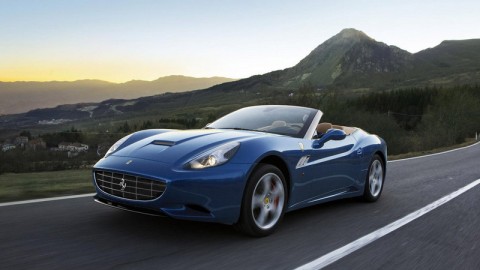 Ferrari презентует в Женеве кабриолет с турбомотором