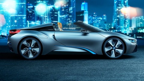 Открытый вариант купе BMW i8 уйдет в серию