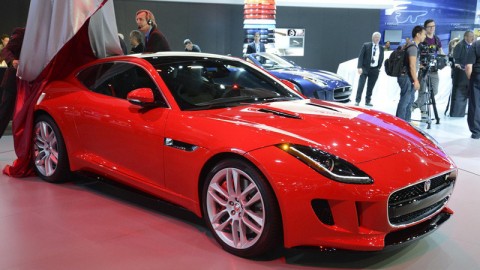 На новый Jaguar F-Type повесили рублевый ценник