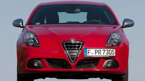 Alfa Romeo вновь берет на абордаж соблазнительный рынок