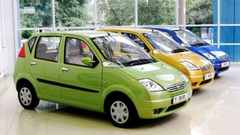 Китайцы снова зафиксировали рост продаж автомобилей