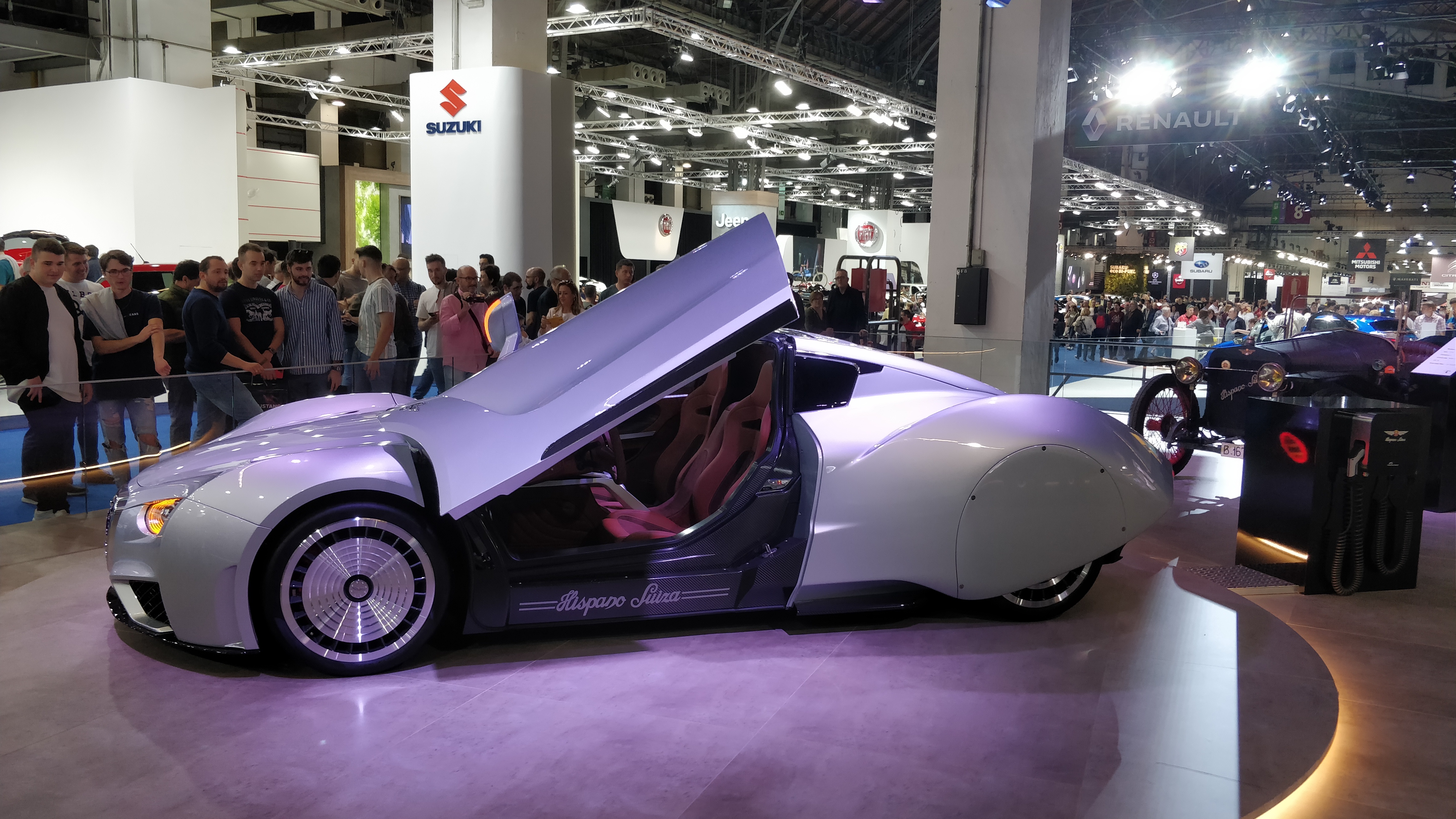 Новинки автошоу Automobile Barcelona 2019