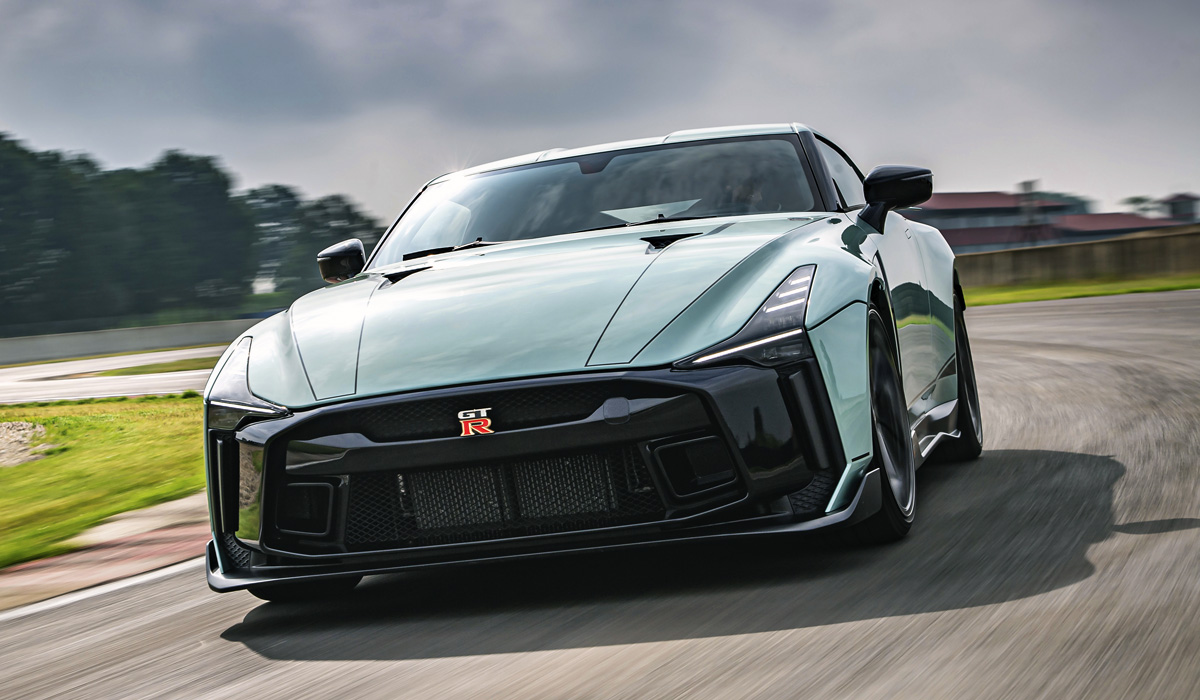 Культовая “пуля” GT-R 50 за 1 млн евро