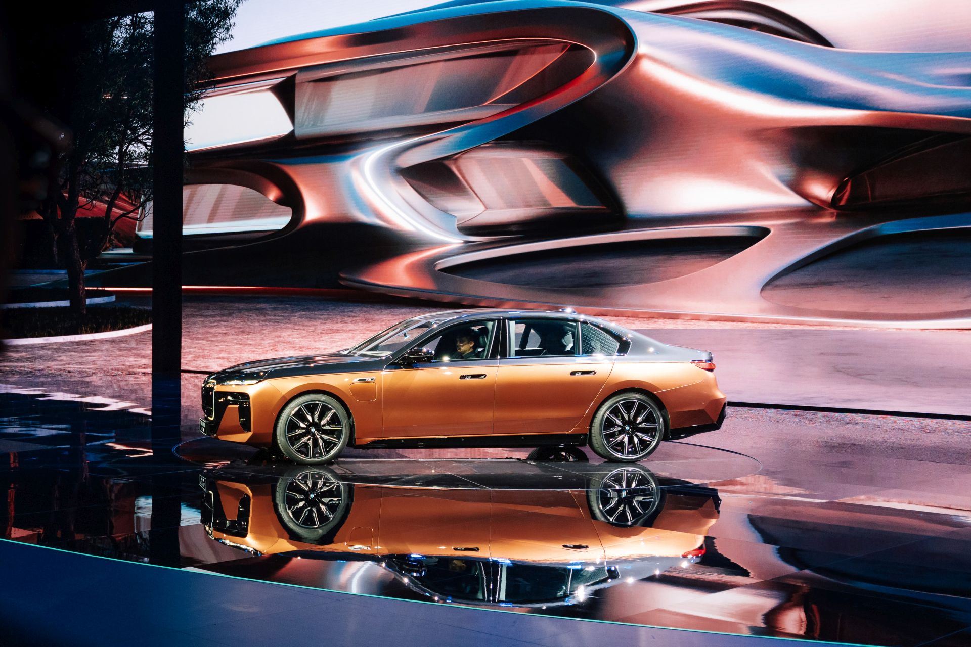 BMW i7 M70 xDrive на Auto Shanghai 2023