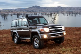 Nissan и Toyota прекратят выпуск классических Patrol и Land Cruiser из-за экологических норм