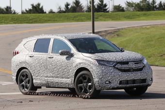 Honda CR-V нового поколения сфотографировали во время тестов