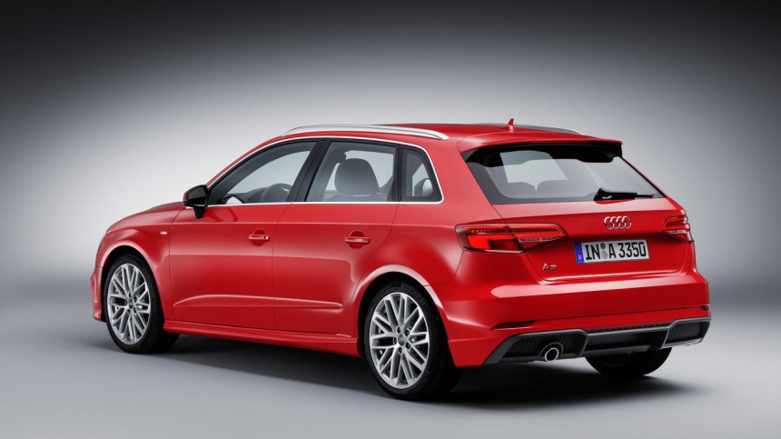 Новенькая Audi A3