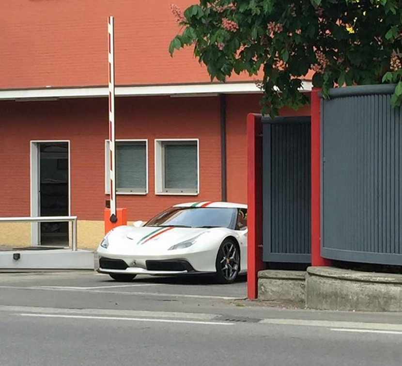 Неизвестную Ferrari заметили на дорогах. Фото
